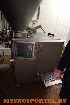 Шприц вакуумный шнековый Vemag HP 10e Германия Москва - изображение 1