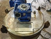 Реактор нержавеющий , объем — 0, 06 куб.м., рубашка, мешалка, новый мотор-редуктор Москва