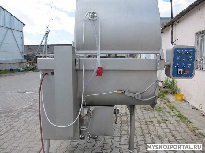 Фаршемес вауумный RISCO RS 450SV, б.у. Москва - изображение 1